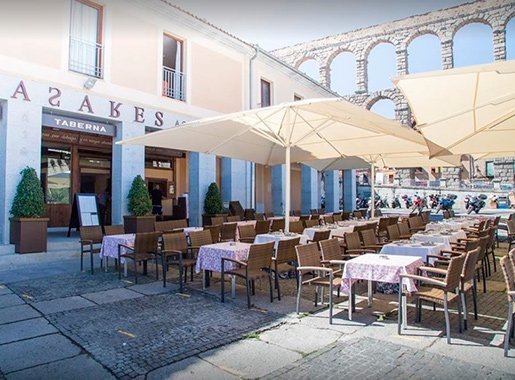 Restauranis Casares entrada