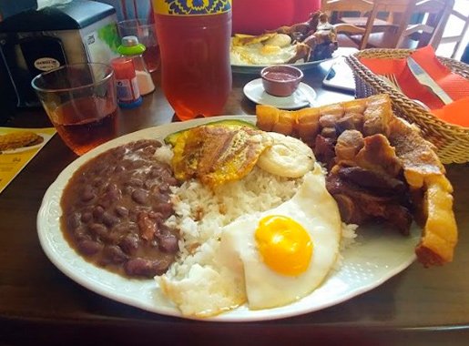 Restauranis RinconcitoColombiano Comida2
