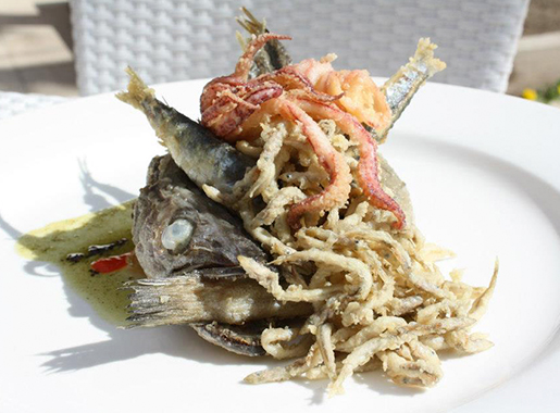 CatamaránHotelClipper Girona Comida3