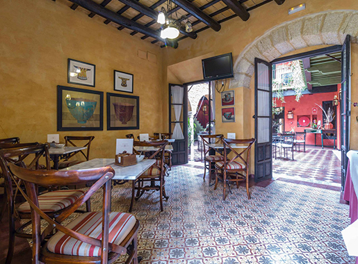 Morenita Sevilla Comedor3