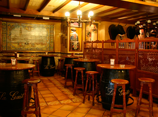 MesonElSerranito Sevilla Comedor