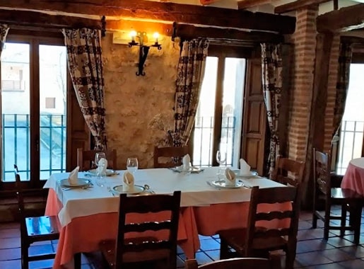 Restauranis Caseron local3 min