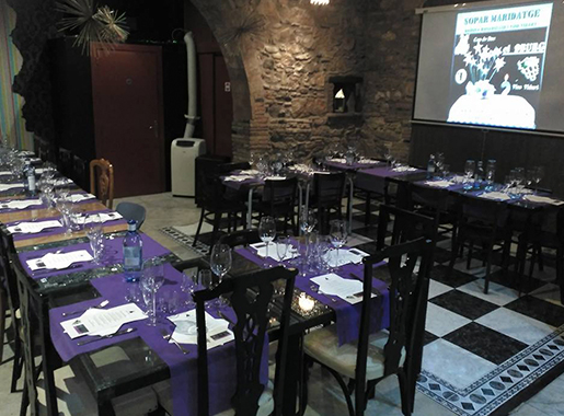 El9Burg Girona Comedor2