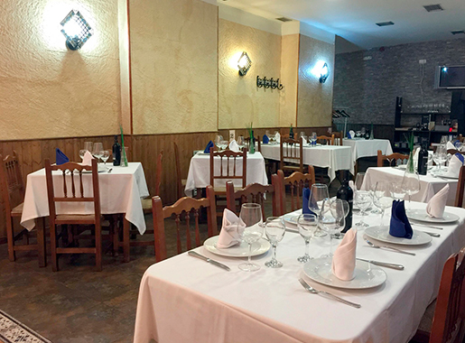 ElCamparolMeson Zaragoza Comedor