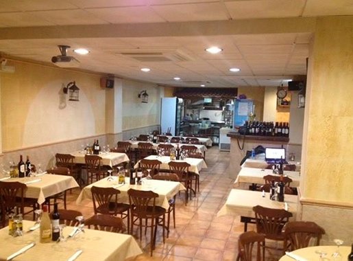 Restauranis FreiduriaAndaluza Local1