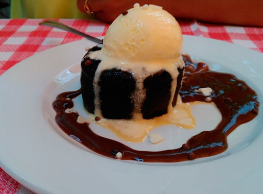 LAjustada Girona Postre