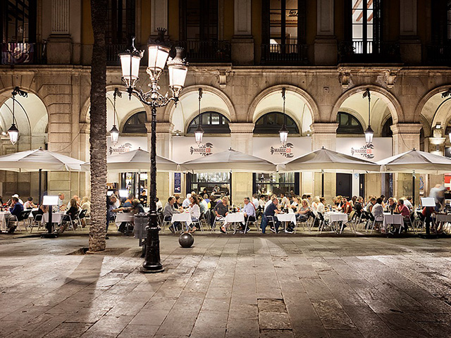 mariscco corsega i reial barcelona terraza1