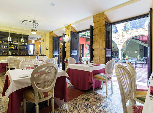 Morenita Sevilla Comedor