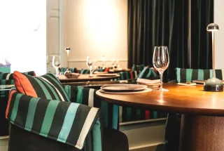 taurante l2 windsor 280441932.