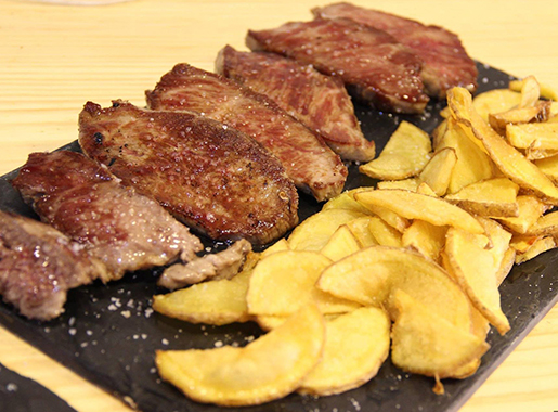 BodegaLaPitarra Sevilla Comida2