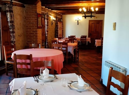 Restauranis Caseron local2 min
