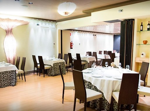 Restauranis Casares local1