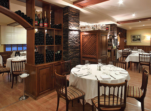 DieInsel Girona Comedor3