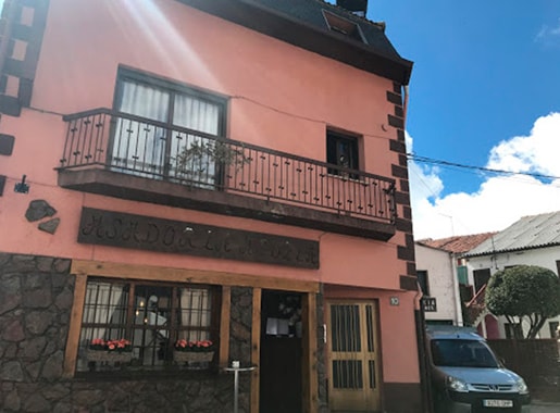 restaurante asador la abuela entrada min