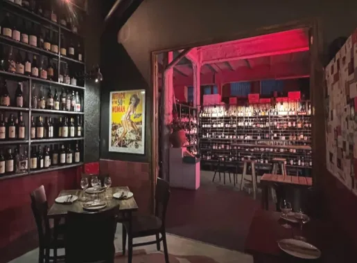 taurante l2 garage bar 1056246142.