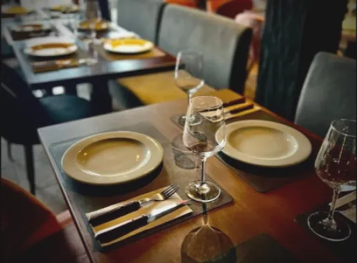 taurante l2 numero uno steakhouse 105680523.