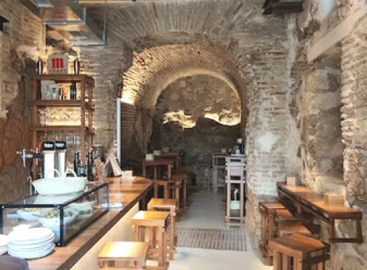 taurante l3 Taberna La Esencial 650280831.