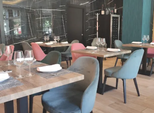 taurante l3 vivo gourmet 1259324300.