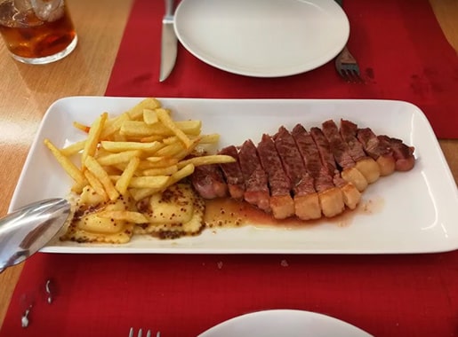 ucho plato