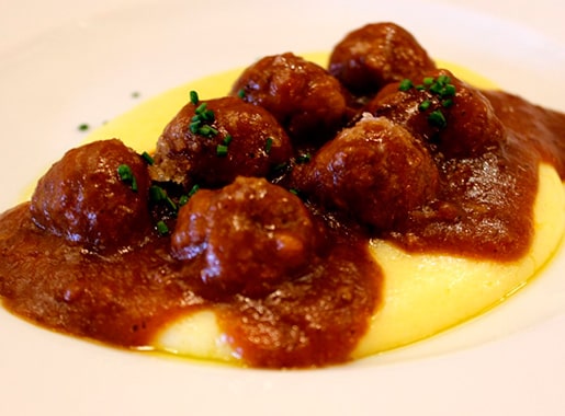 uranis El Antojo de la Plaza C1 albondigas