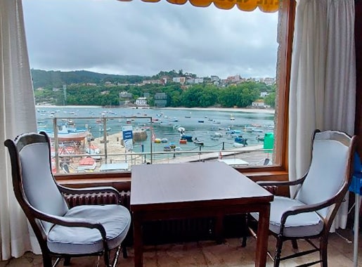 uranis aguete L3 mesas vistas