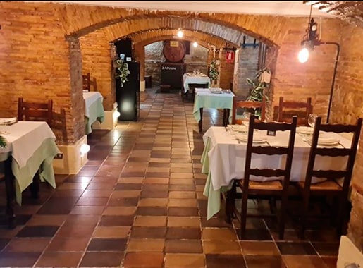 uranis asador L3 bodega comedor