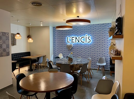 uranis encis L1 comedor letrero