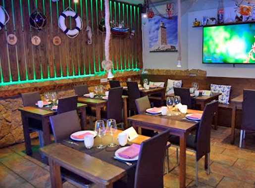 uranis la cuina telmo L3 comedor television