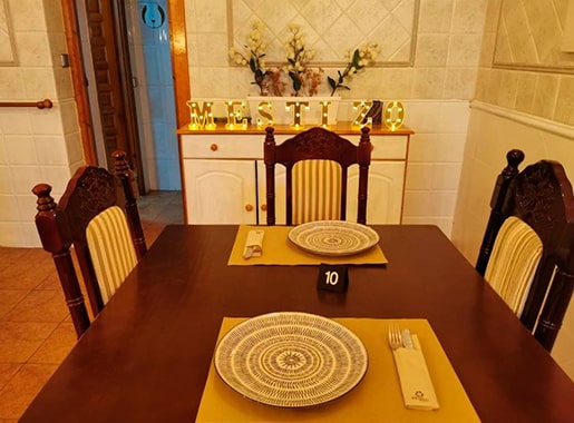 uranis mestizo L2 mesa elegante