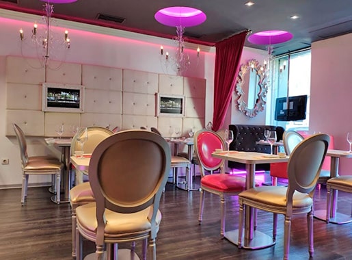 uranis miss sushi canovas L3 comedor paredes rosas