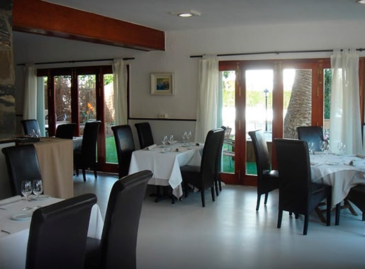 uranis palmera L1 comedor interior
