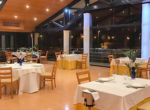 uranis porto chico L2 comedor grande