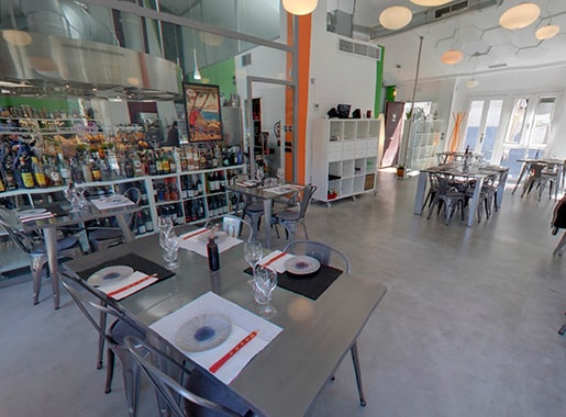 uranis ramens L1 mesas salon cocina