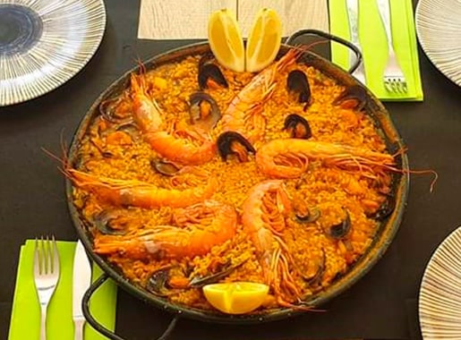 uranis restaurant cami c3 gambas con paella