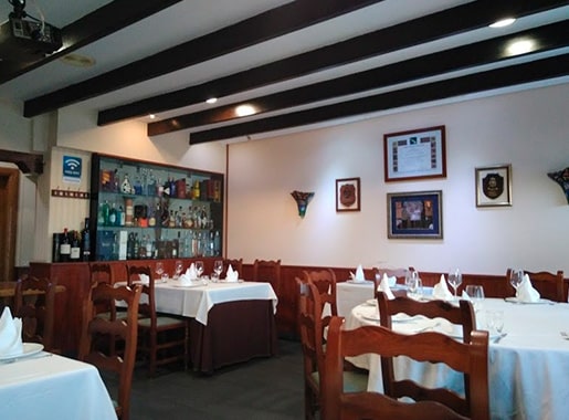 uranis sacromonte L2 comedor bodega