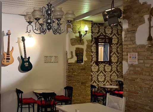 uranis vino y rosas L3 mesas pequeñas redondas