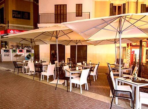 uranis wine L1 terraza exterior