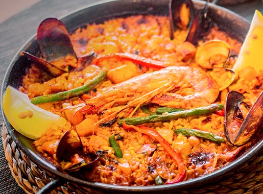 uranis wine c1 paella