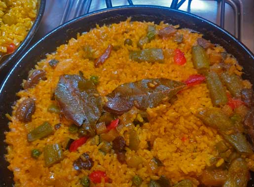 urante alcazar c1 paella de carne