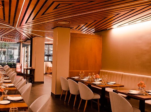 urante arga L2 comedor sofas blancos