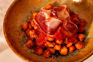 urante cafe paris c2 jamon con garbanzos