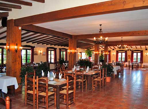 urante casona granja l3 comedor rustico grande