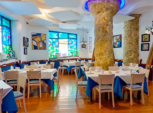 urante doramarpuerto L3 comedor suelo parquet