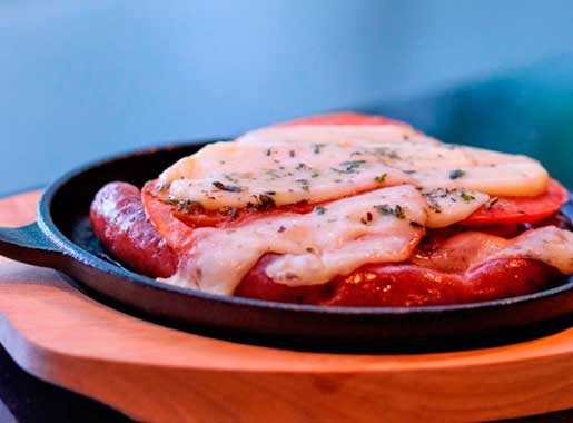 urante malbec c2 chorizo con queso