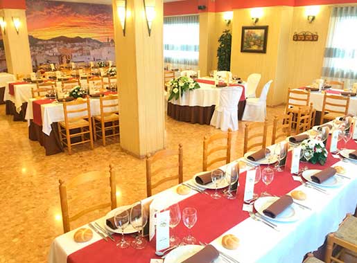 urante olivense l1 comedor mantel rojo