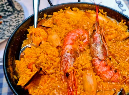 urante patio angel c2 paella con gambas