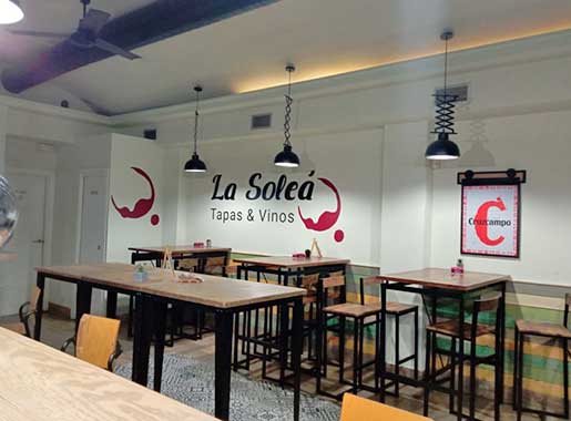 urante soleo y tapas l2 mesas altas madera