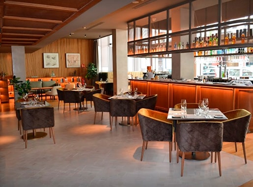 urante talcual L4 salon principal con barra cocteles