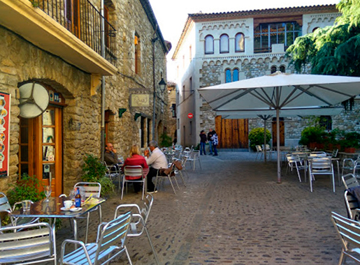CanQuei Girona Terraza